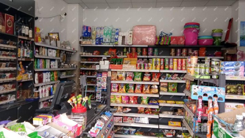 沙坪坝便利店：城市脉搏的艺术缩影